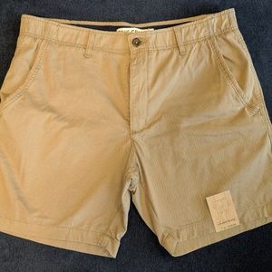 True Craft Khaki shorts 36W